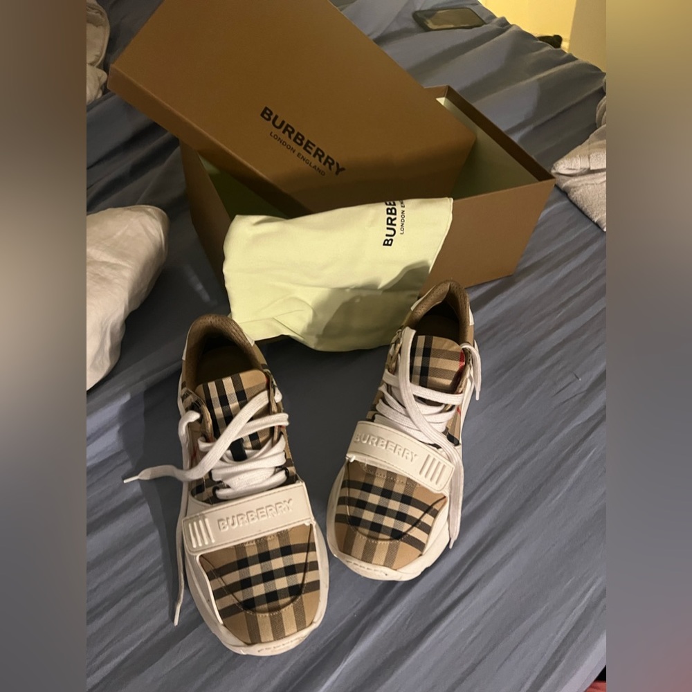 Burberry Regis Embossed Logo Plaid Chunky Sneakers brand new box and dust bag